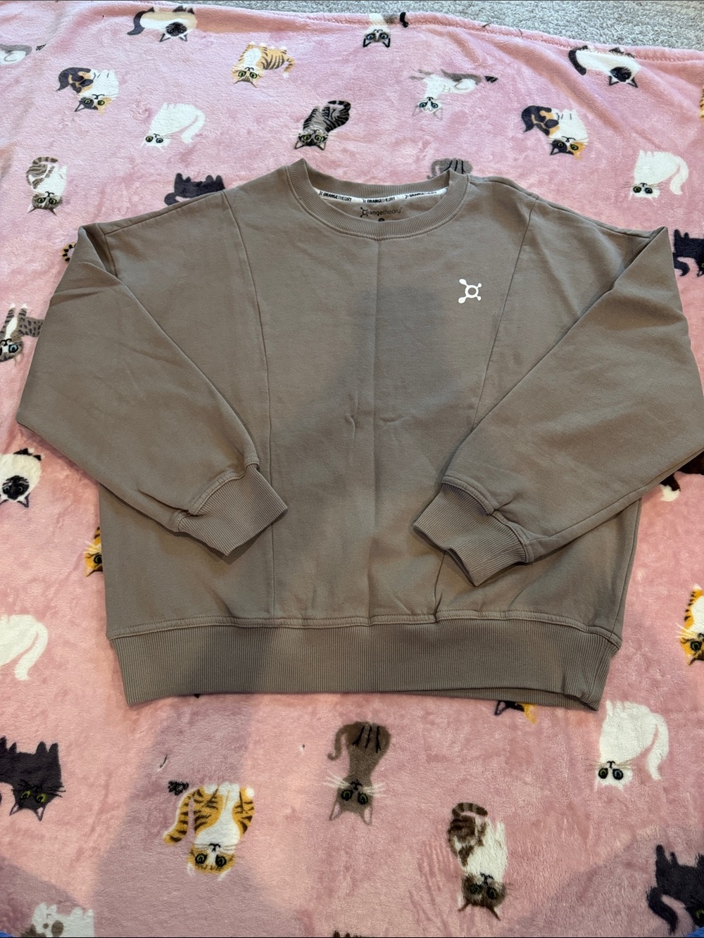 ORANGETHEORY🍊 Women’s Crewneck Sweatshirt in Taupe